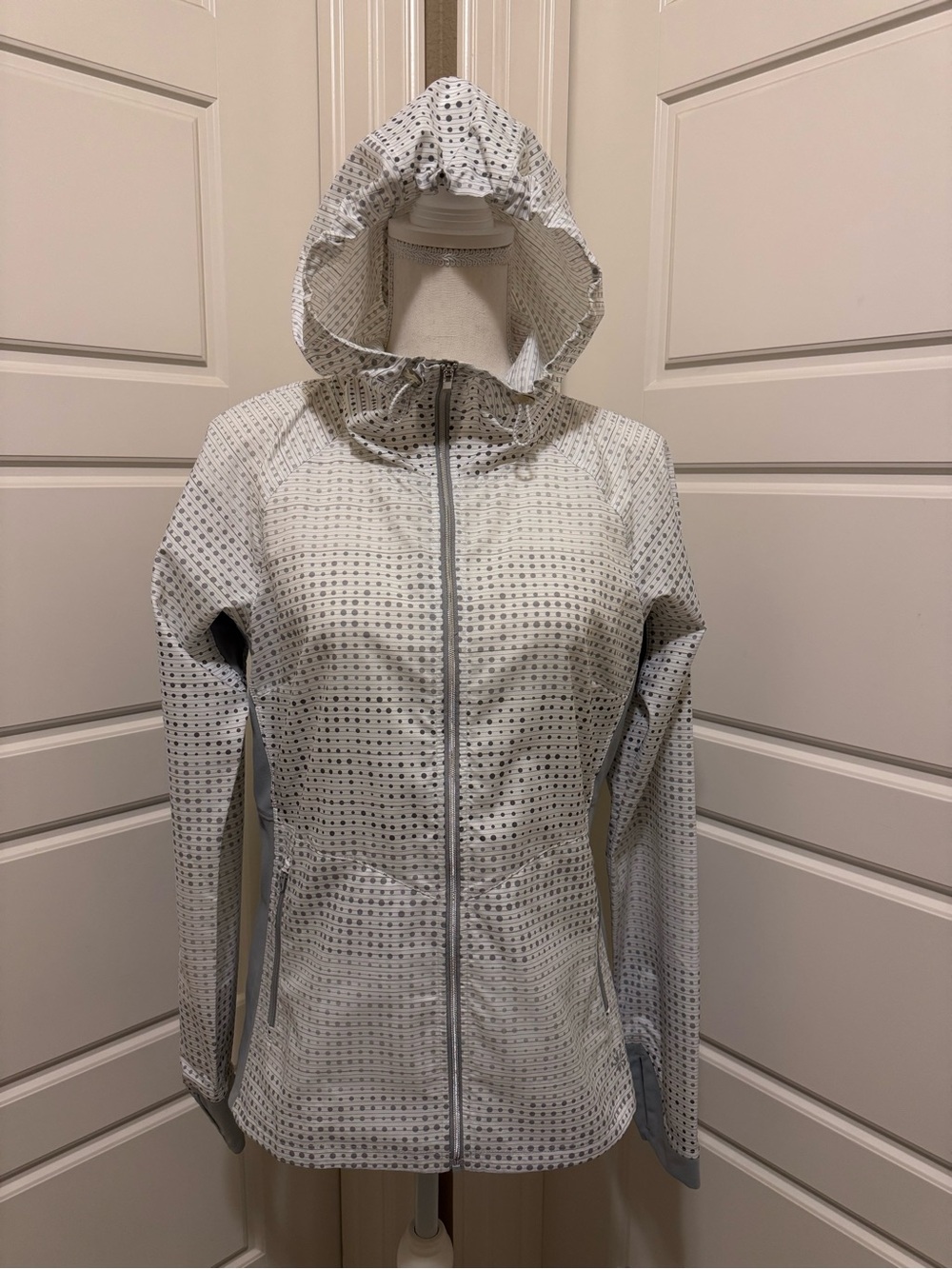 Athleta Light Gray Hooded Utility Jacket with Subtle Dot Print